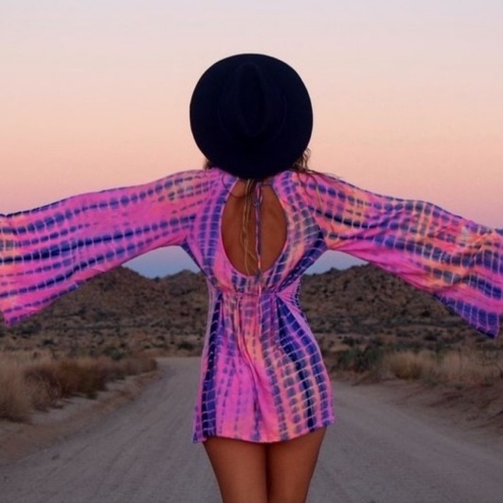 ISO Rat & Boa Luna Ray Dress!!